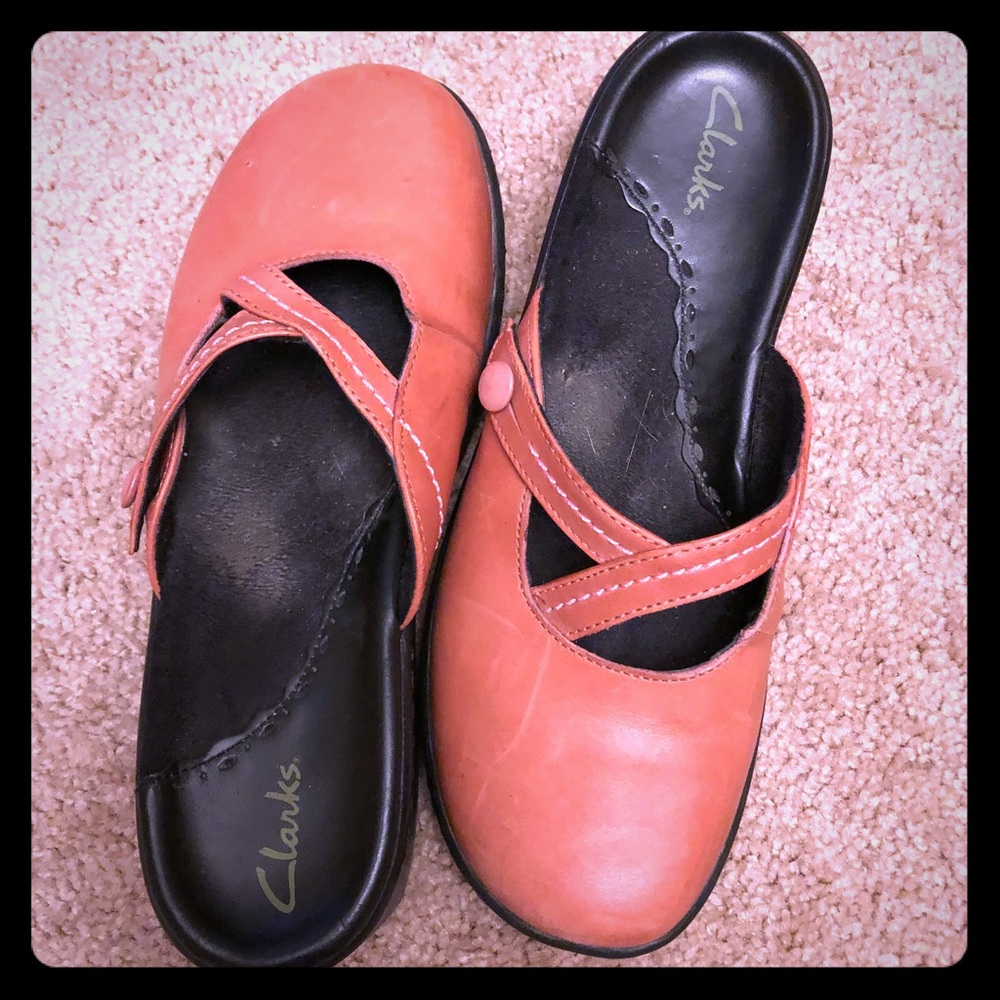 Slip on dusty rose colored Clarks!